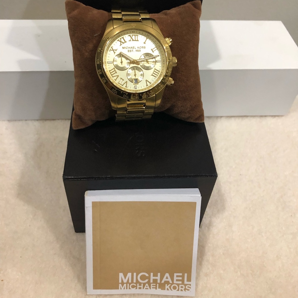 Michael kors. Gold watch